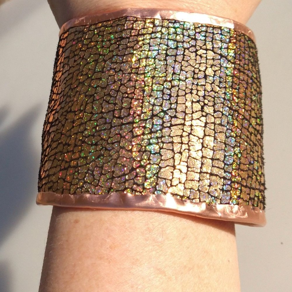 Genuine Leather Hologram Copper Cuff Bracelet Gold - Picture 2 of 10